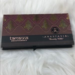 Tamanna dress your face palette